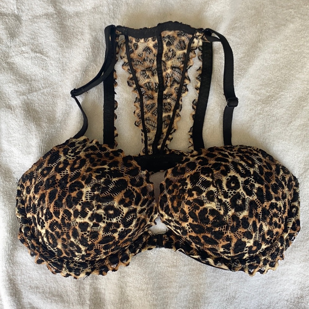 Victoria Secret Razorback Lace Bra 36D